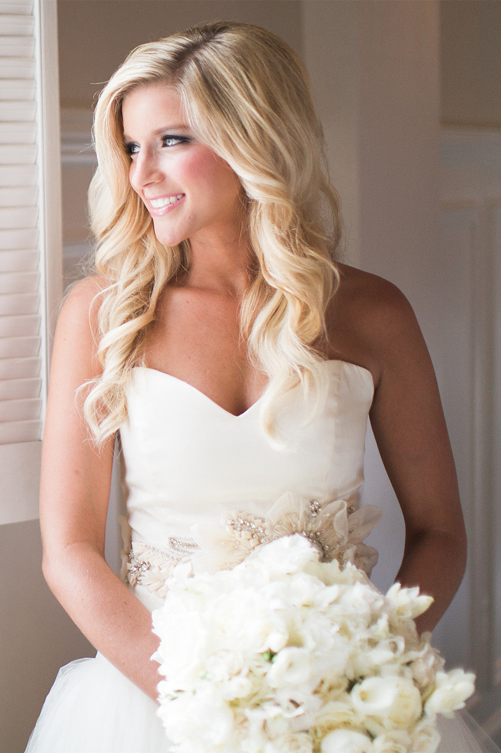 Ruffled Organza Wedding Dresses Sweetheart Bridal Gowns with Beads Flowers