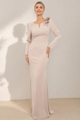 Scoop Neck Sheath Column Dress for Mother of the Bride & Groom Featuring 3D Floral Details