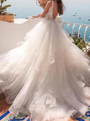 Sexy Ball Gown Wedding Dresses V-Neck Lace Tulle Sleeveless Bridal Gowns Country See-Through Sweep Train