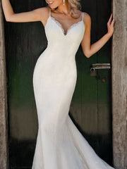 Sexy Mermaid Wedding Dress V-Neck Spaghetti Strap Lace Sleeveless Simple Bridal Gowns Sweep Train