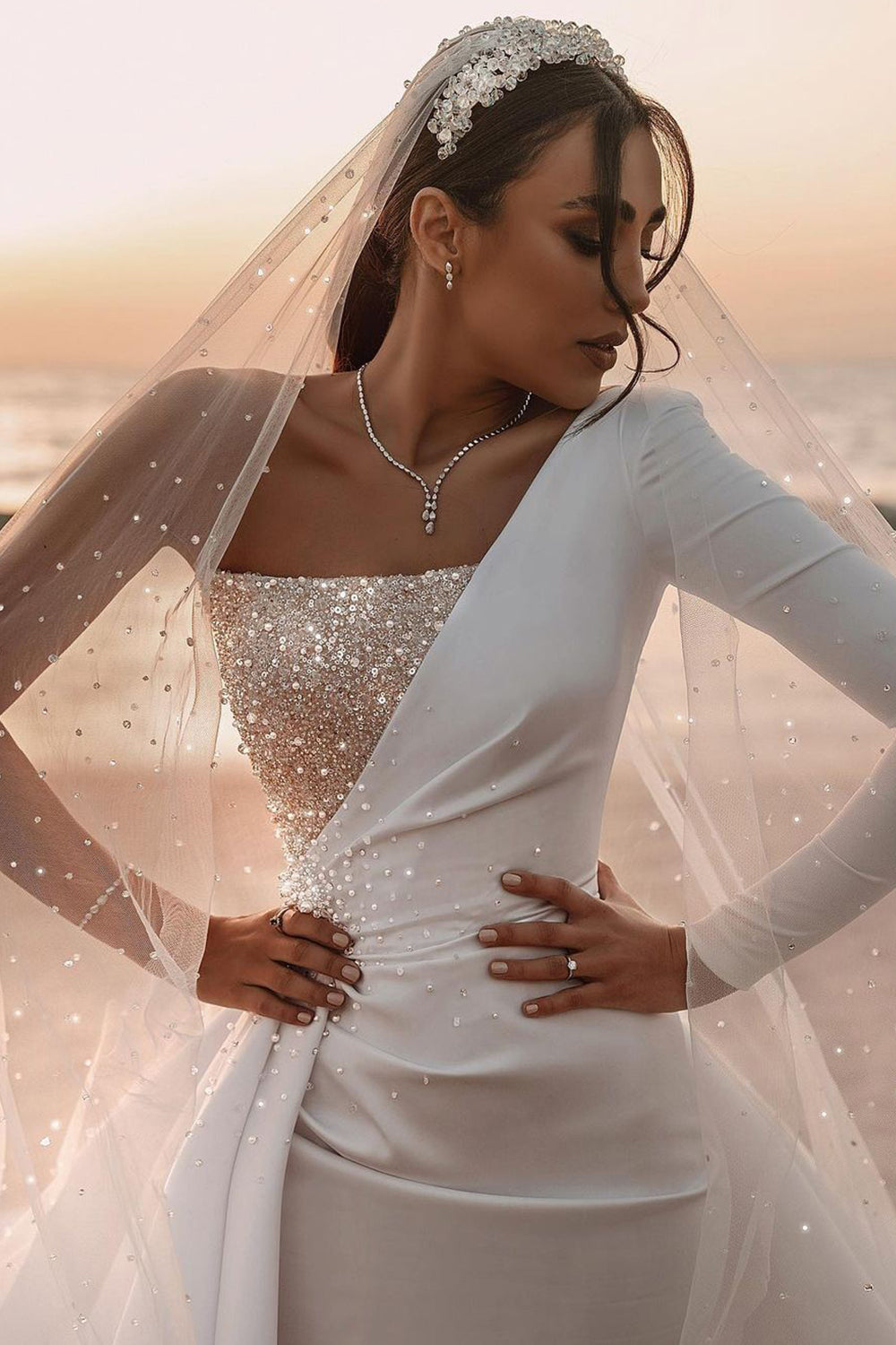 Sexy One Shoulder Ruffle Satin Sparkly Seqiuns Mermaid Beach Bridal Dress with Sweep Court Train