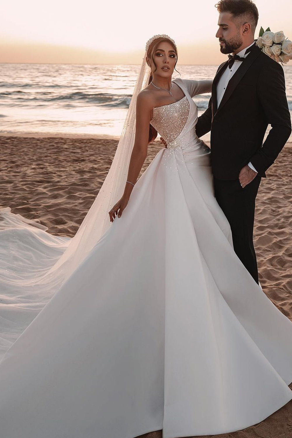Sexy One Shoulder Ruffle Satin Sparkly Seqiuns Mermaid Bridal Dress with Sweep Court Train