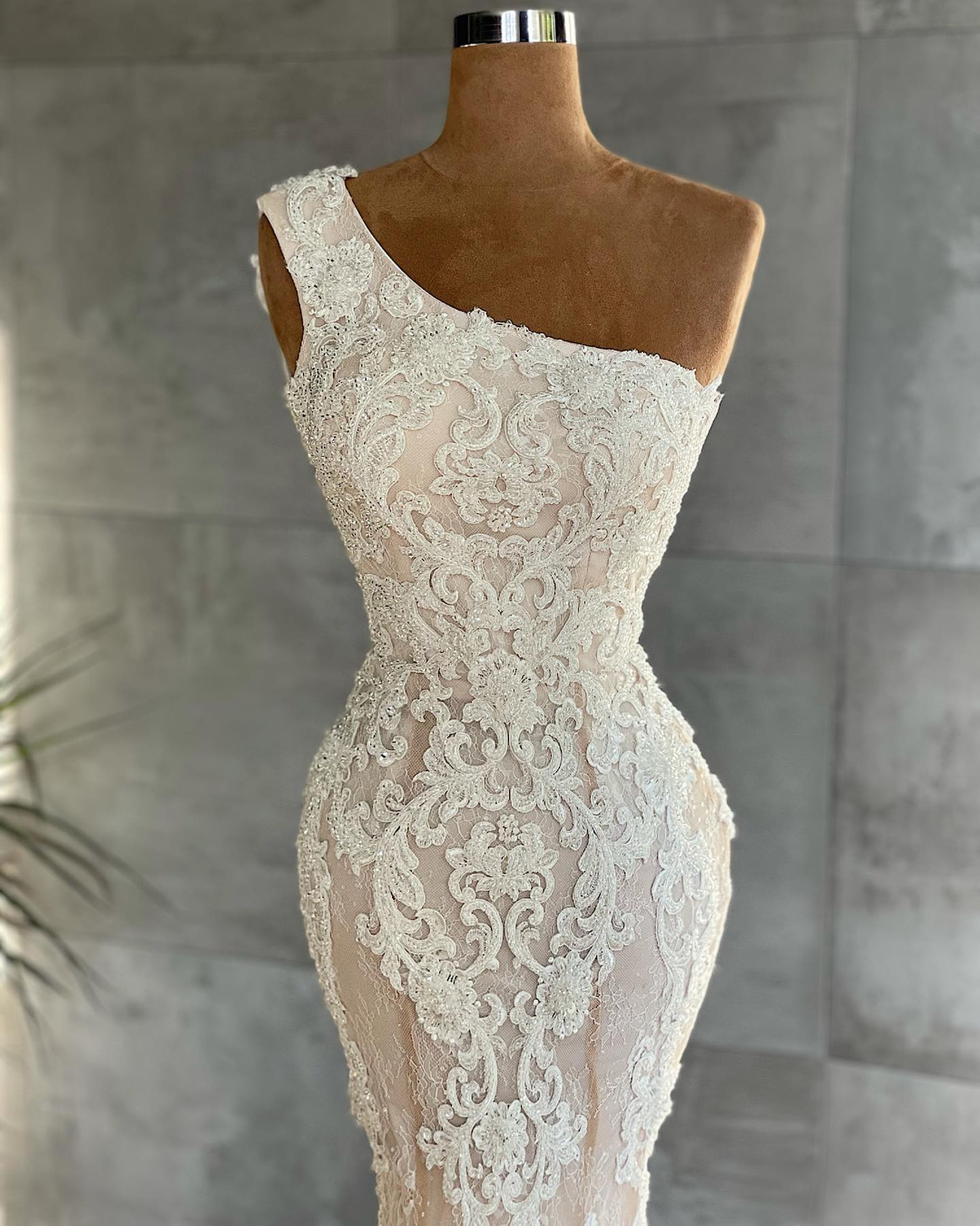 Sexy One shoulder Mermaid With Appliques Lace Beach Wedding Dresses
