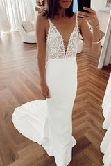 Sexy Spaghetti Straps Backless Wedding Dress Sheath V-neck Appliques Bridal Gowns Online