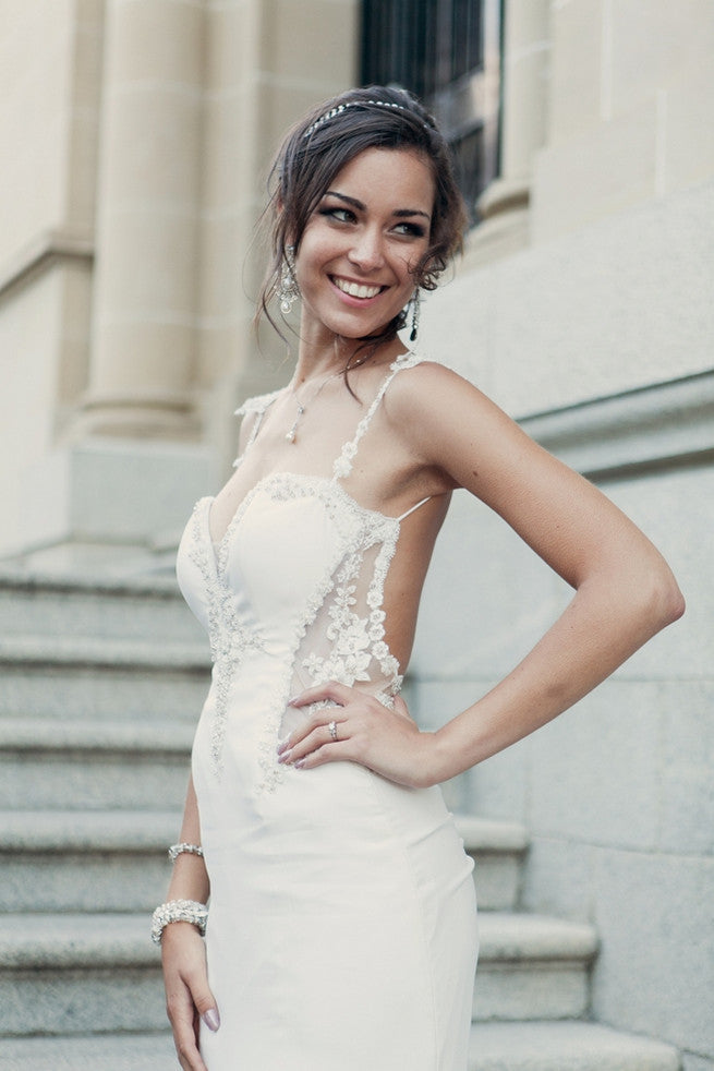 Sexy Summer Bridal Gowns Spaghetti Straps Lace Beading Open Back New Wedding Dresses