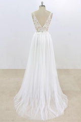 Sexy V-neck Sleeveless Straps Wedding Dress | White Tulle Ruffles Lace Bridal Gowns