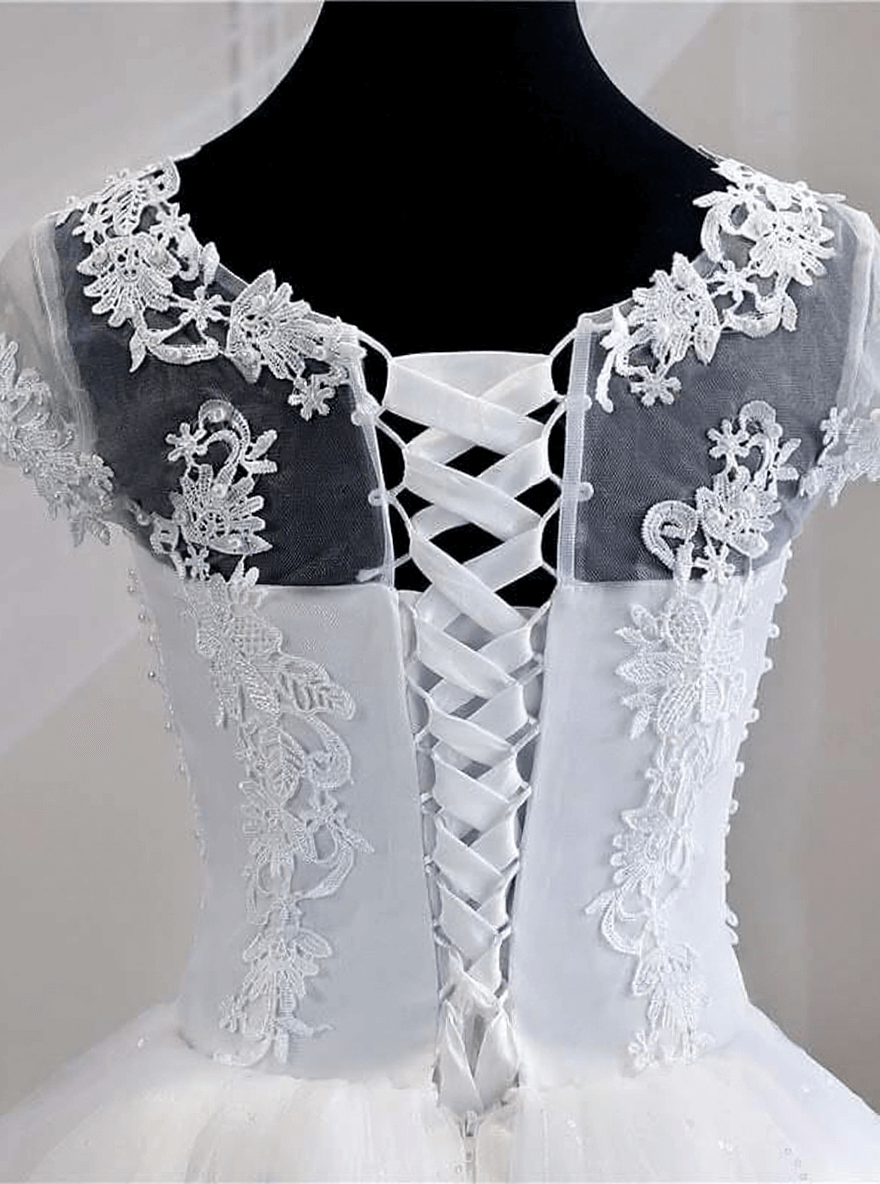 Short Sleeves Sweetheart Tulle White Lace Appliques Ball Gown Wedding Dresses