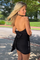 Simple Black Homecoming Dress Halter Backless Tight Short Satin Prom Dress