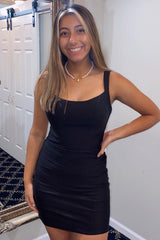 Simple Black Homecoming Dresses Lace-Up Back Tight Prom Dress