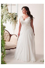 Simple Plus Size Mermaid Wedding Dress V-neck Chiffon Lace Sleeveless Bridal Gowns with Court Train