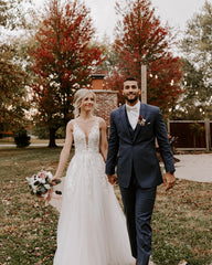 Sleeveless Simple Beach Wedding Dress Lace Tulle Long Dress for Bride