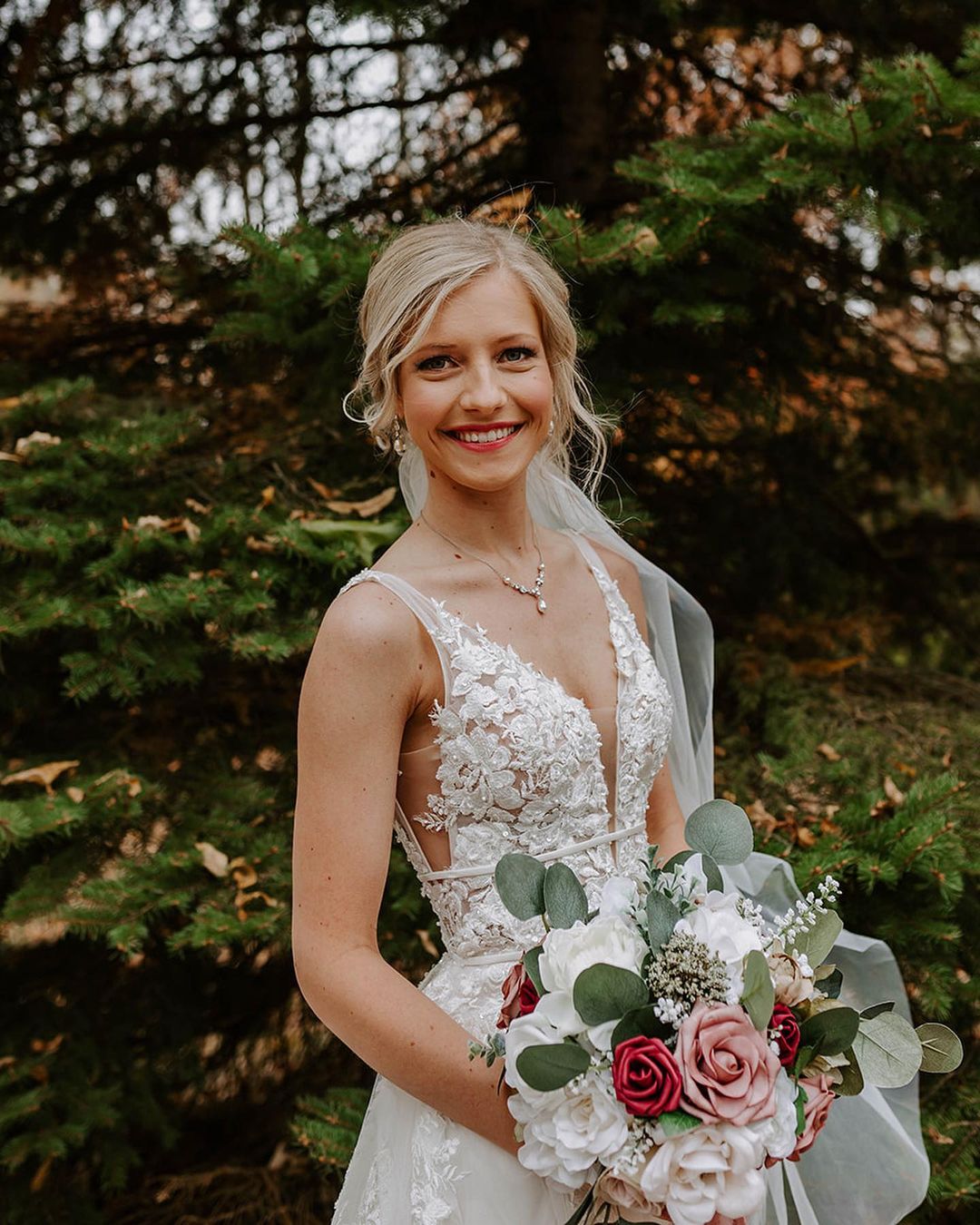 Sleeveless Simple Beach Wedding Dress Lace Tulle Long Dress for Bride