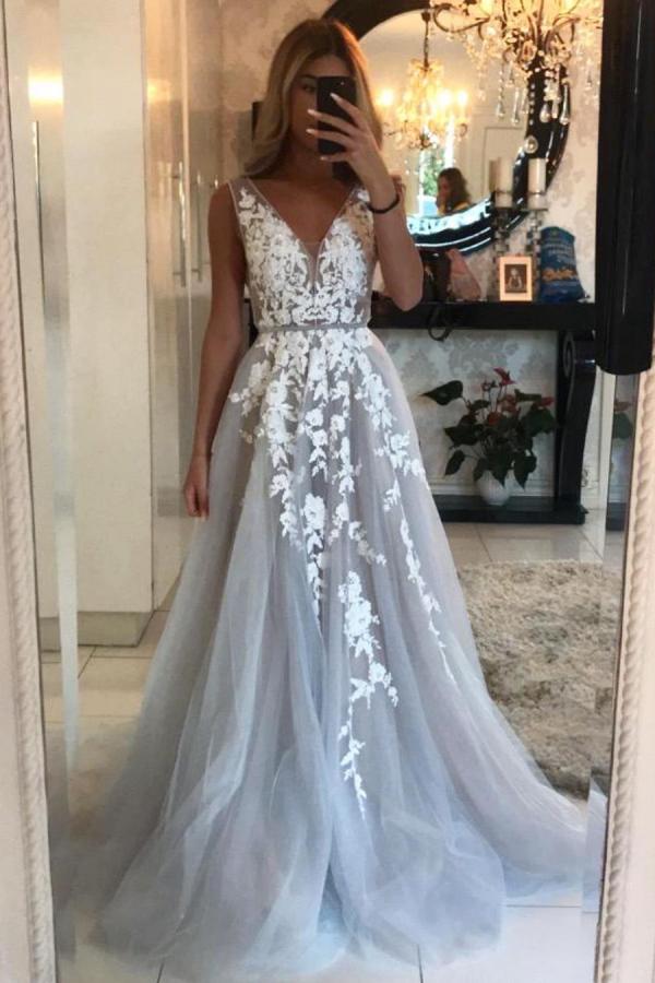 Sleeveless Tulle Lace V Neck Appliques A-Line Prom Dresses Long