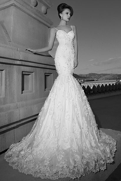 Spaghetti Straps Lace Wedding Dresses Sweep Train Mermaid Bridal Gowns