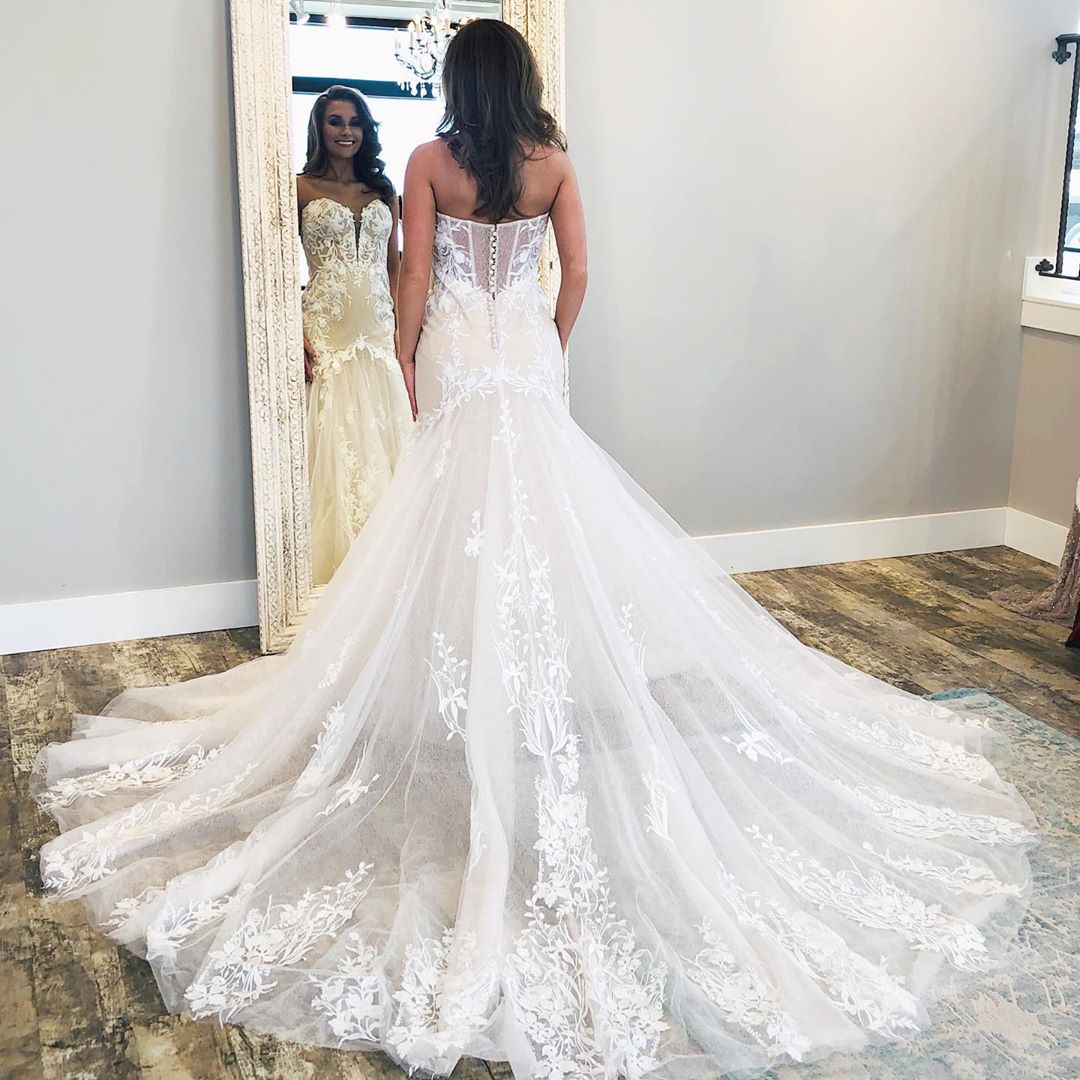 Strapless Lace Appliques Wedding Dresses | Mermaid Sleeveless Bridal Gowns
