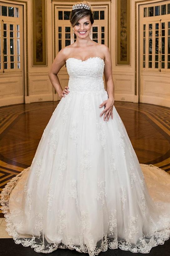 Strapless Sweetheart Lace Long Train Wedding Dress Bride Dresses