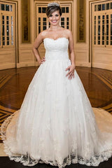 Strapless Sweetheart Lace Long Train Wedding Dress Bride Dresses