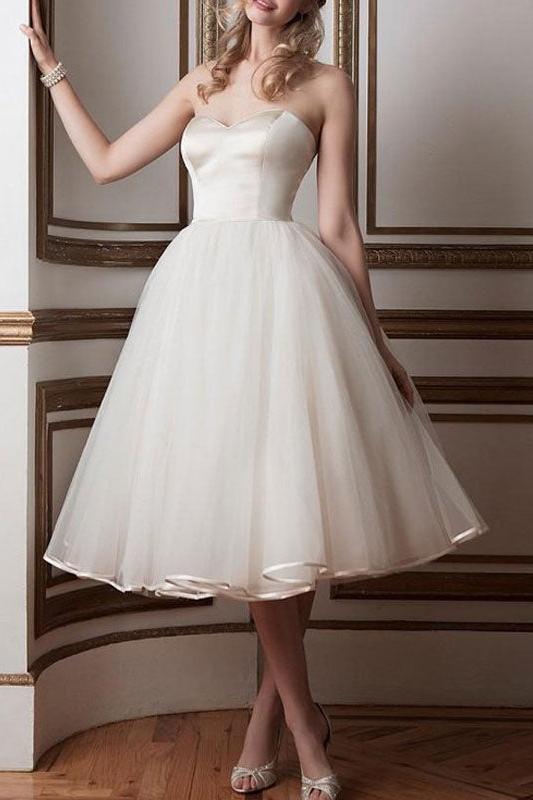 Strapless Sweetheart Tulle Ivory Tea-Length Beach Wedding Dresses