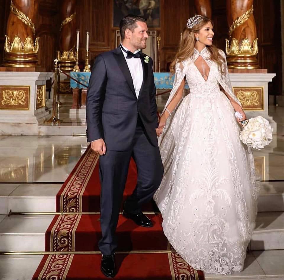 Straps V-neck Beads Appliques A-line Beach Wedding Dresses | Bridal Gowns with Lace Cape