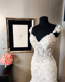 Stunning Mermaid Slim Wedding Gown Cap Sleeves Floral Lace Appliques