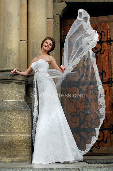 Stylish Lace Strapless Empired Bridal Dress Floor Length Wedding Gowns with Decoration