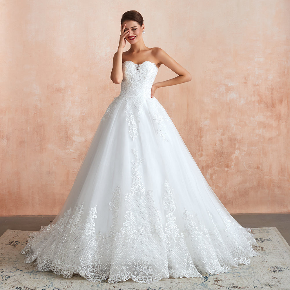 Stylish Strapless White Lace Affordable Wedding Dress with Low Back | Suzhoufashion Stylish Strapless White Lace Affordable Wedding Dress with Low Back | Suzhoufashion