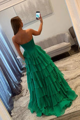 Suzhoufashion Emerald Green Sweetheart Corset Prom Dress With Tiered Ruffles And High Slit Formal Evening Gown