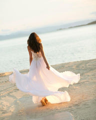 Sweetheart Chiffon Appliques Beach Wedding Dress