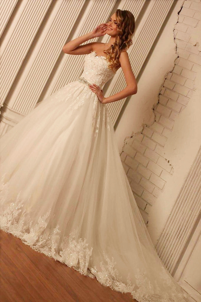 Sweetheart Lace Wedding Dresses Online Tulle Crystals Belt Dresses for Wedding