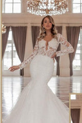 Trendy Long Sleeves V-Neck Mermaid Bridal Gowns with Chapel Train
