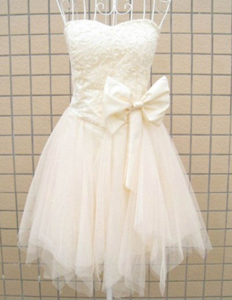 Tulle Lovely Bridesmaid Dress with Bowknot Strapless Appliques Party Dress