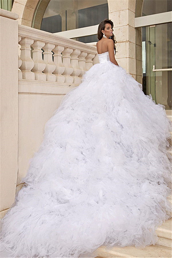 Tulle White Sweetheart Wedding Dresses Chapel Train Sleeveless Bridal Dreses