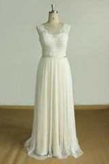 Unique Appliques Straps V-neck Wedding Dress | White Sleeveless Tulle Bridal Gowns