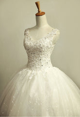 V-Neck Stunning Crystal Wedding Dresses Floor Length Ball Gown Lace-Up Charming Bridal Gowns