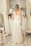 V-Neck Tulle Floor Length Bridal Gowns Sleeveless Bowknot Floor Length Summer Beach Dresses
