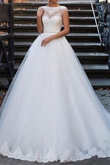 Vintage A-Line Wedding Dress Bateau Lace Cap Sleeve Glamorous Bridal Gowns Illusion Detail Backless with Sweep Train