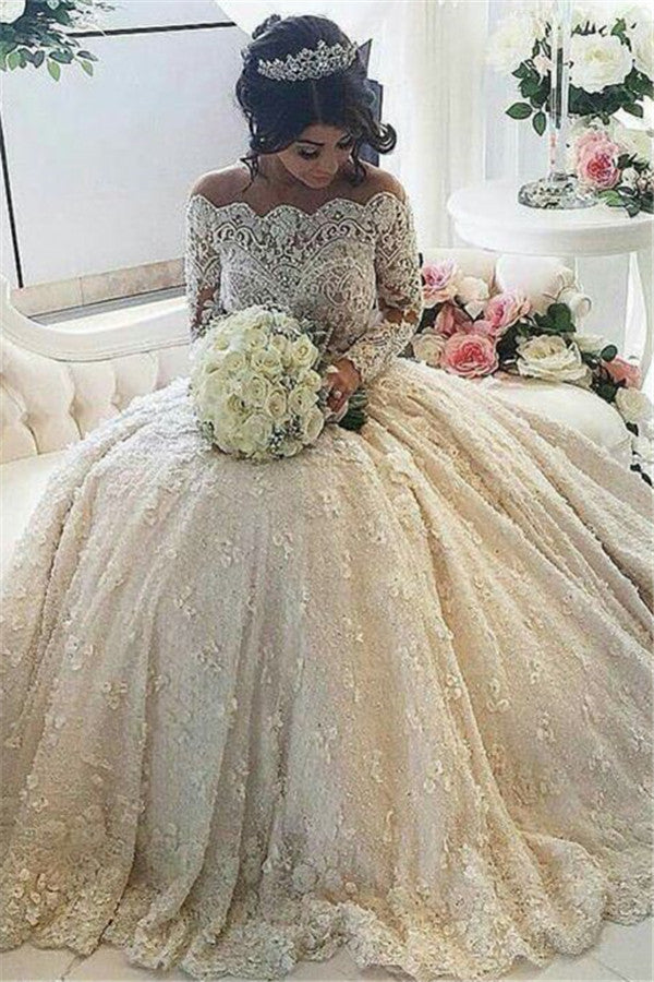 Vintage Ball Gown Lace Wedding Gowns Beaded Appliques Long Sleeves Lace Bride Dresses BA3212