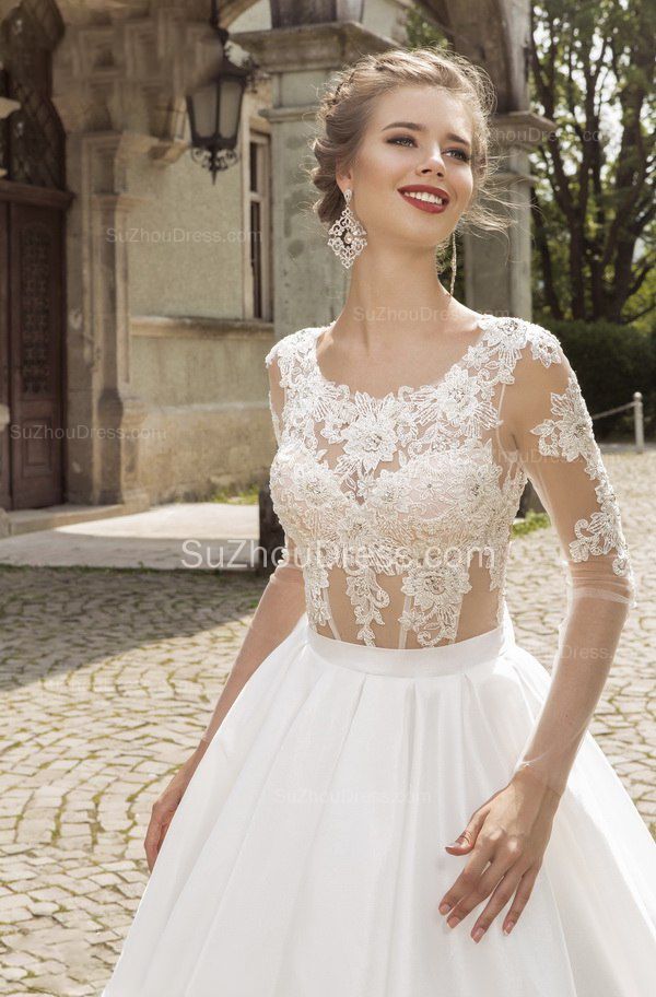 Vintage Long Sleeves Bridal Dress Appliques Court Train Sheer Wedding Ball Gowns