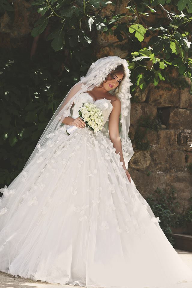 Vintage Sweetheart Tulle Ball Gown Wedding Dress with Flowers Lace Custom Made Bridal Gowns