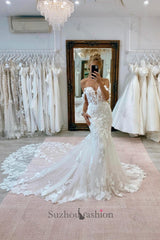 White Beach Wedding Dress Lace Mermaid V Neck Spaghetti Strap Sequined Sleeveless Cathedral Train Tulle Bridal Gown With Appliques