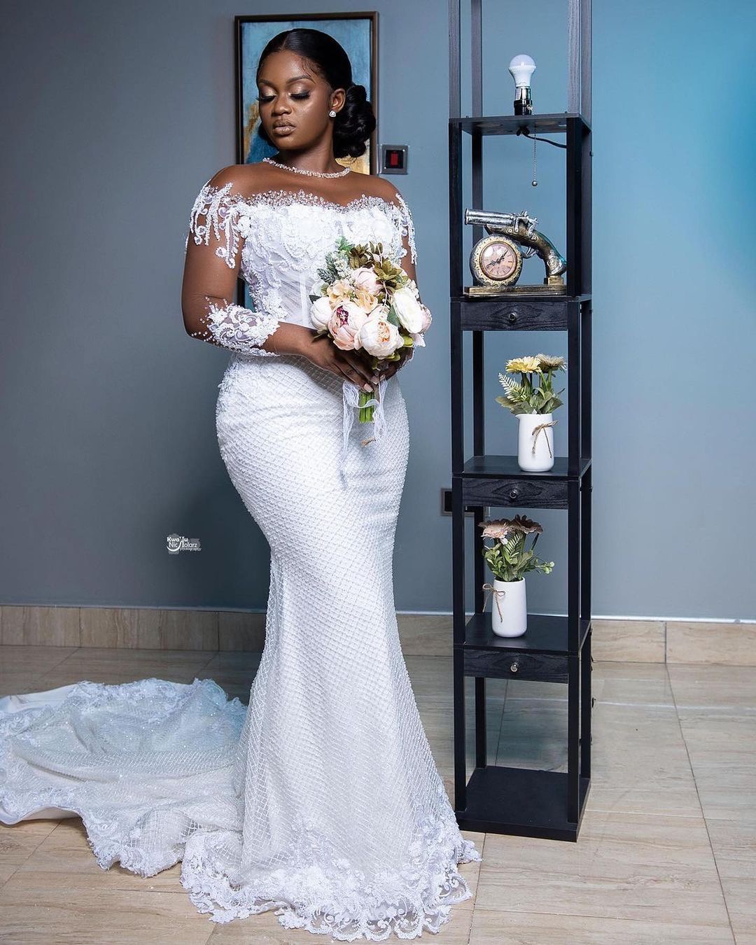 White Mermaid Wedding Dress with Long Sleeves Pearls Tulle Lace Bridal Gown Sweep Train | Suzhoufashion White Mermaid Wedding Dress with Long Sleeves Pearls Tulle Lace Bridal Gown Sweep Train | Suzhoufashion