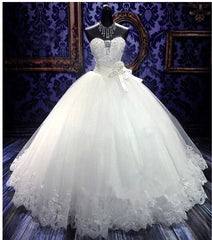 White Sweetheart Charming Organza Wedding Gowns Ball Gown Sleeveless Tiered Sash Bridal Dresses