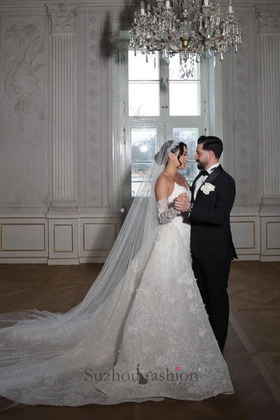 White Wedding Dress Mermaid Strapless Sleeveless Lace Bridal Gown With Detachable Panel Train