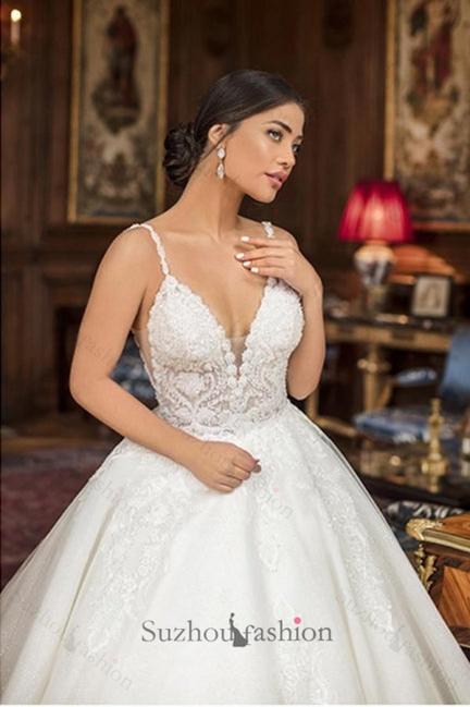 White Wedding Dress Spaghetti Strap V Neck Sleeveless Backless Lace Ball Gown Long Lace Bridal Gown
