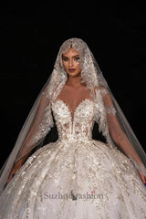 White Wedding Dress Sweetheart Sleeveless Beaded Ball Gown Lace Tulle Bridal Gown With Appliques