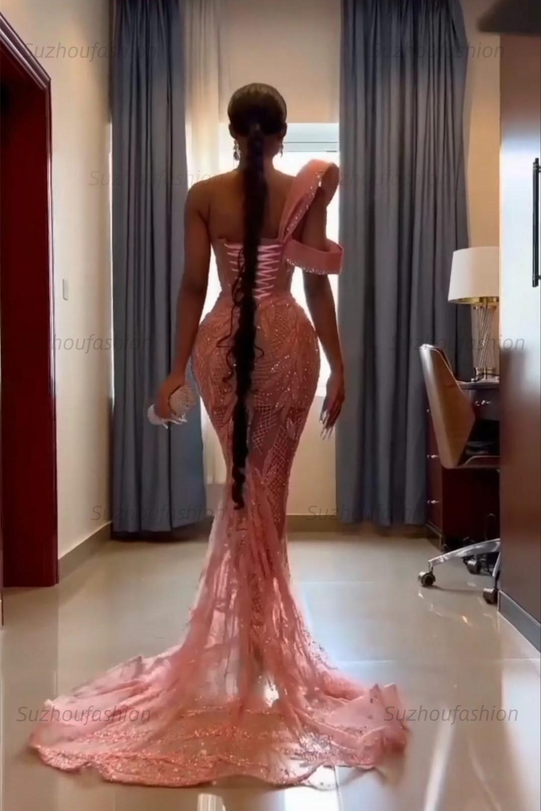 Mermaid Jewel Floor Length Sleeveless Appliques Lace Sequined Prom Dress